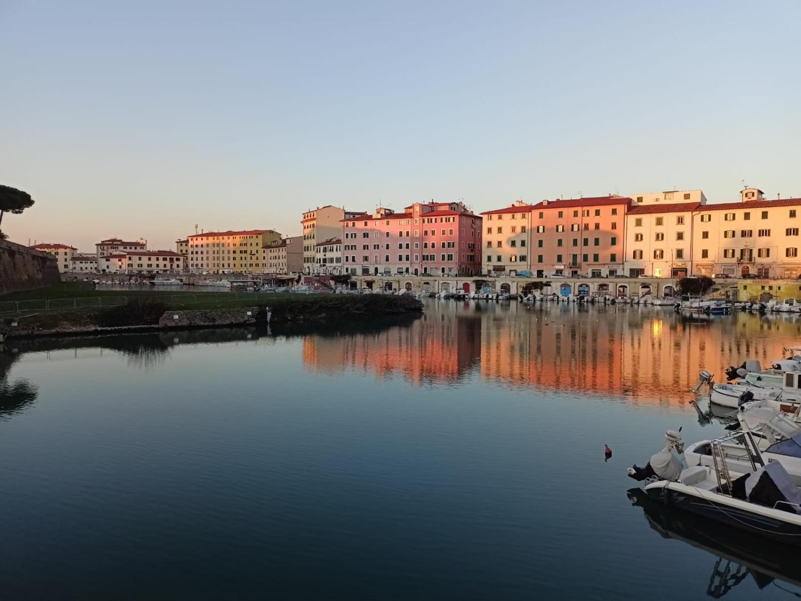 Grande 155 Guest House Tuscany Livorno Exteriör bild